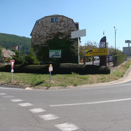 Hotel-Restaurant Le Calice Du Gevaudan - A75 Banassac Eksteriør billede